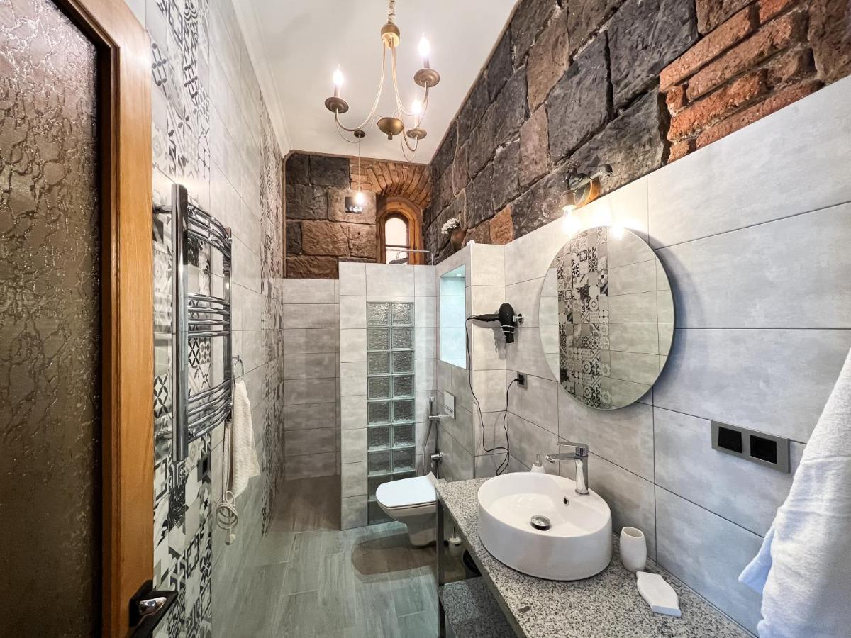 Aros Apartment Gyumri Ngoại thất bức ảnh