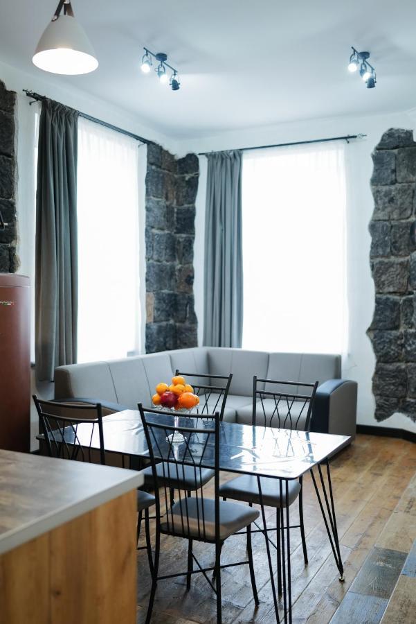 Aros Apartment Gyumri Ngoại thất bức ảnh